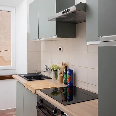 Zerostrasse View * Pula