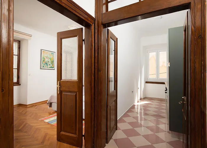 Apartment Zerostrasse View Pula